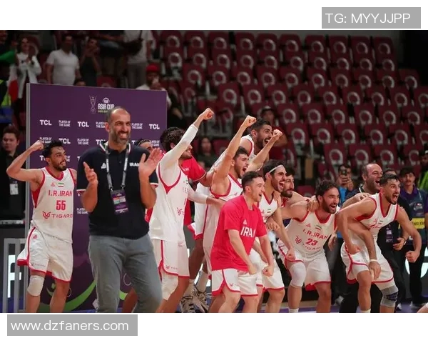 2015年中国蓝男篮球队对阵伊朗精彩比赛录像回放全程回顾与分析 2015年中国蓝男篮球队对阵伊朗精彩比赛录像回放全程回顾与分析